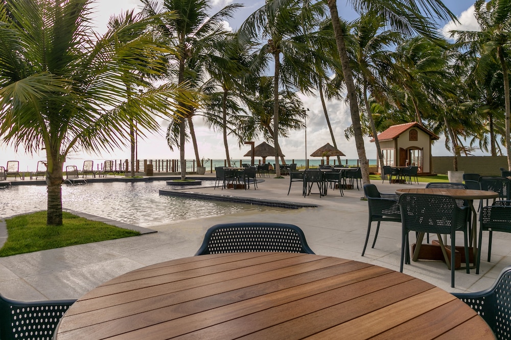 Hotel Costa Dourada Village - Image 1