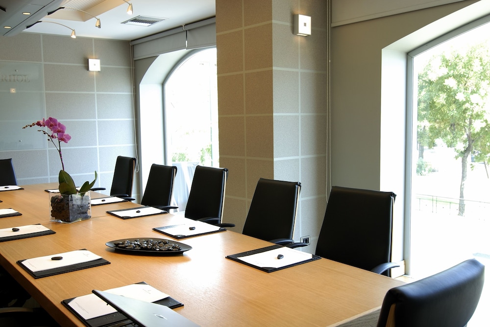 meeting & event spaces