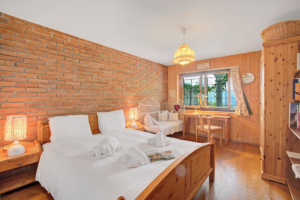 Honeymoon Love Retreat 1