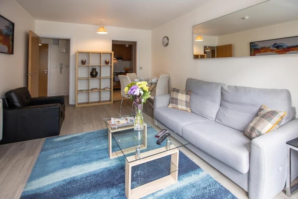 Grand Canal Square Apartments