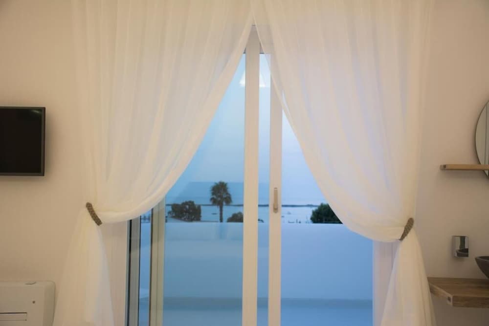 Valentino Luxury Room view 3