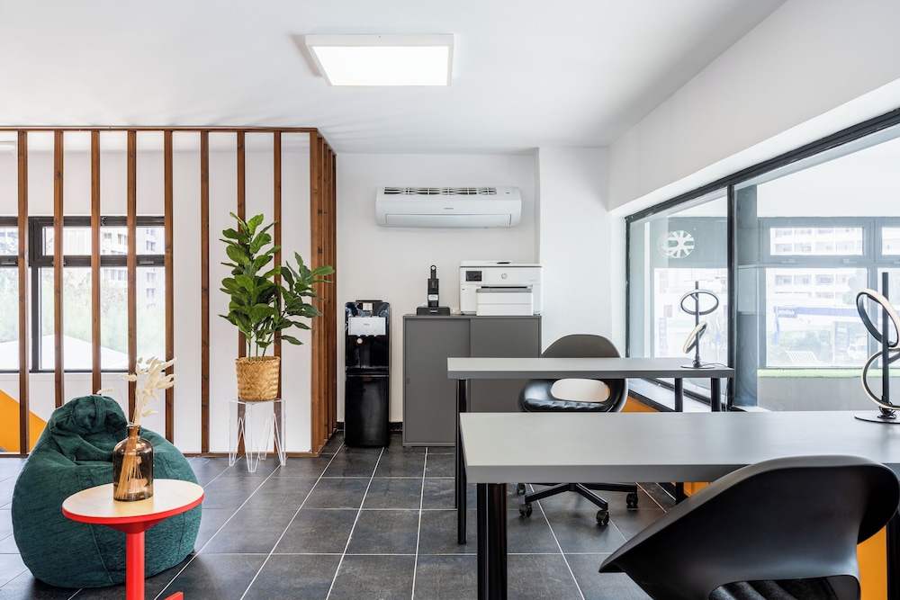 Local Host Living - Signature Apartments in Nicosia