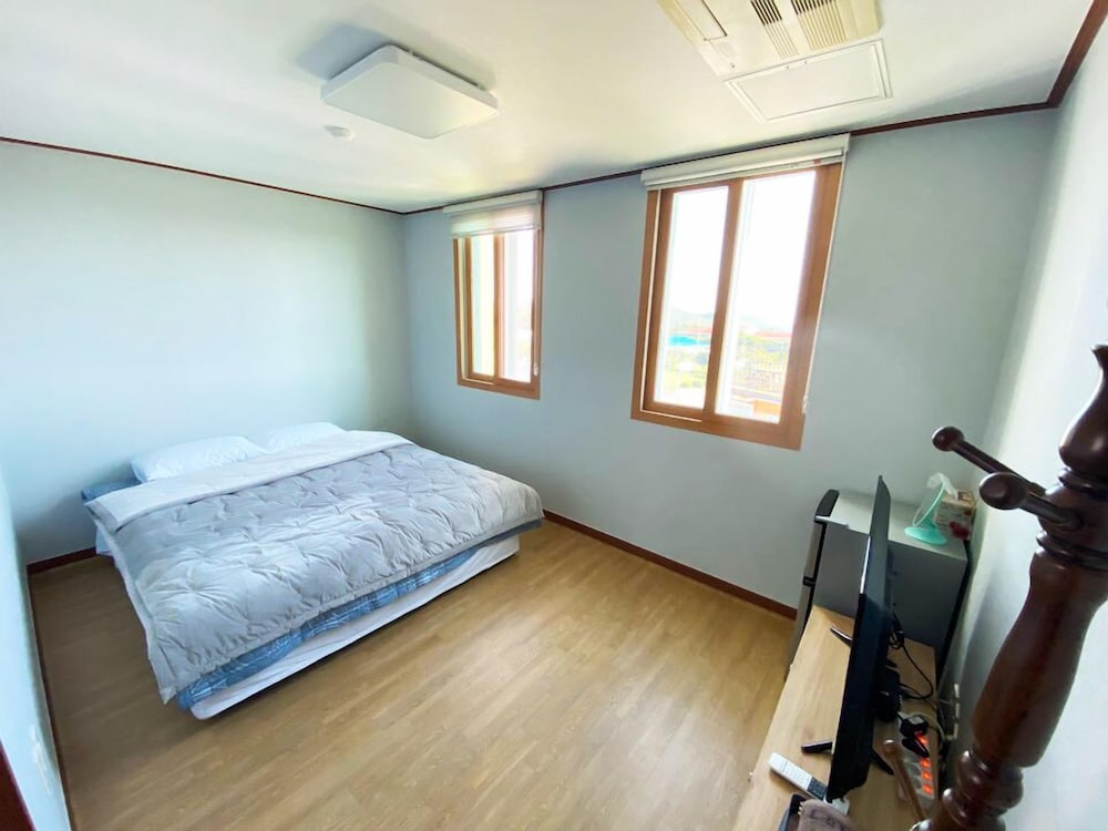 Sanbangsan Parktel - Hostel view 3