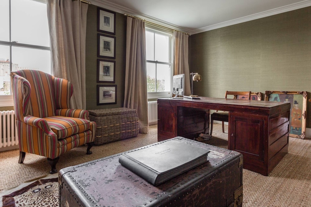 Brunswick Gardens II by Onefinestay