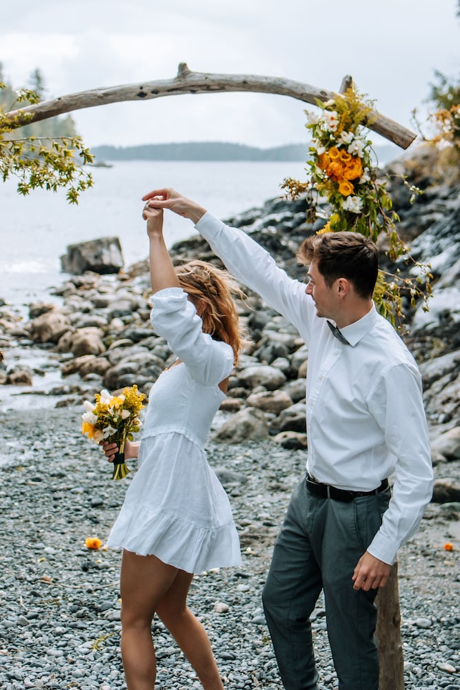 Lunar Cove Inn