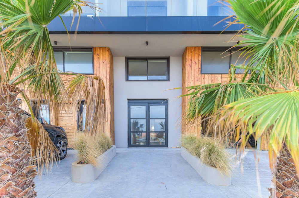 Sea Lofts-Kfar Abida Oceanfront Retreats