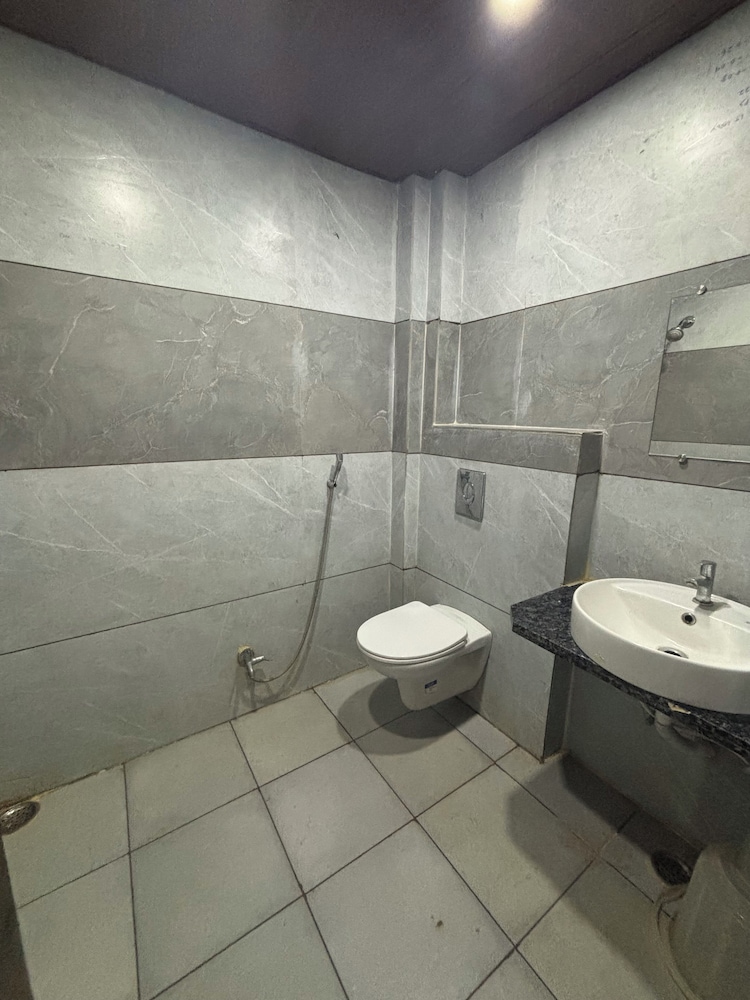 Hotel Dhana Lakshmi Bliss