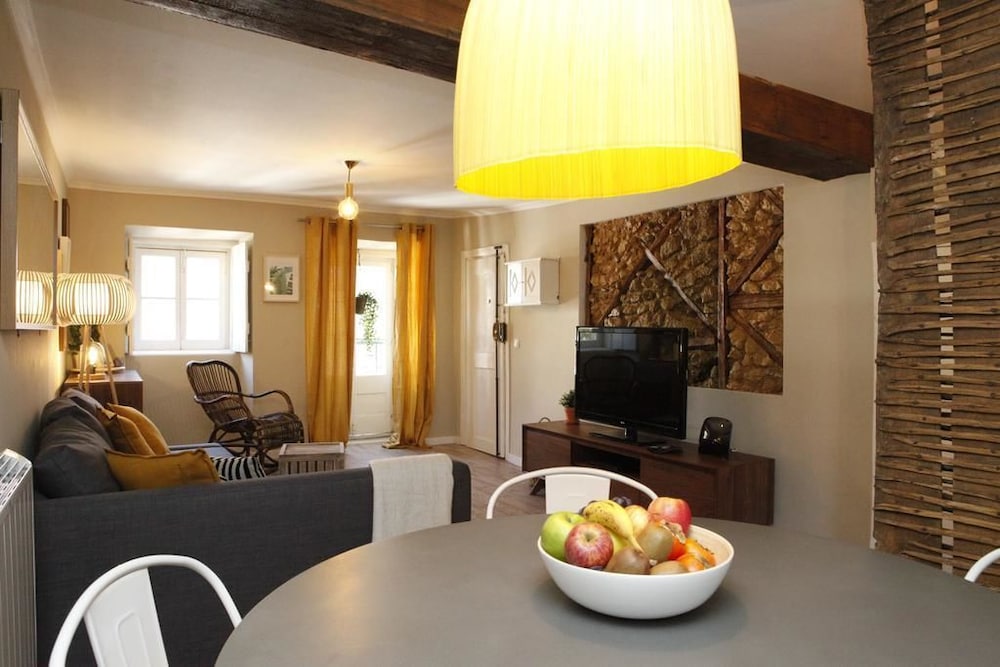 Flores Guest House