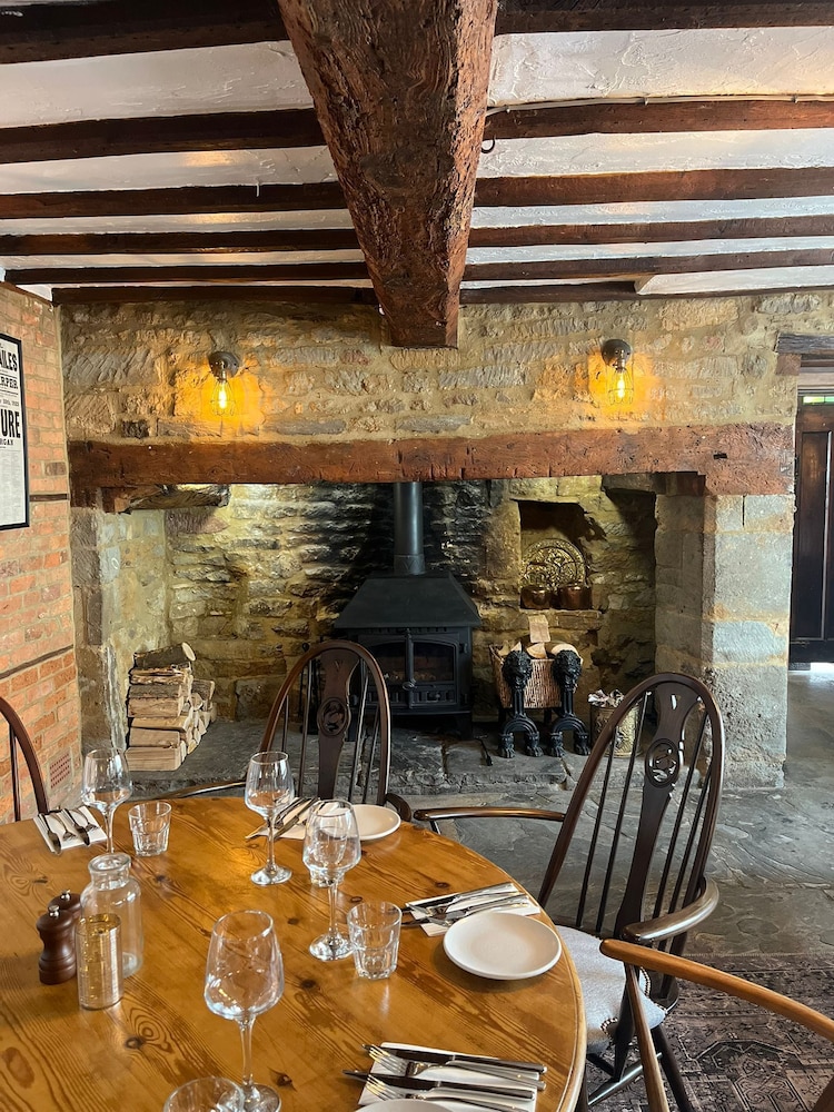 The George Inn