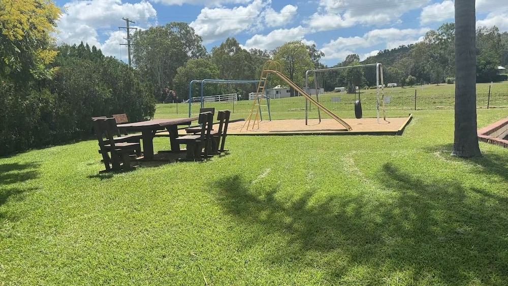 1 Showgrounds Road Horse Creek QLD 4714