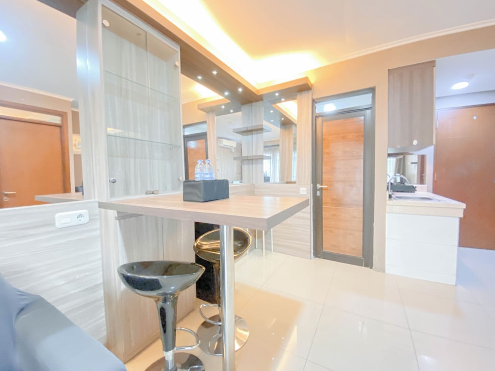 The Modern Classic 2Br With Scenic View At Gateway Pasteur Apartment