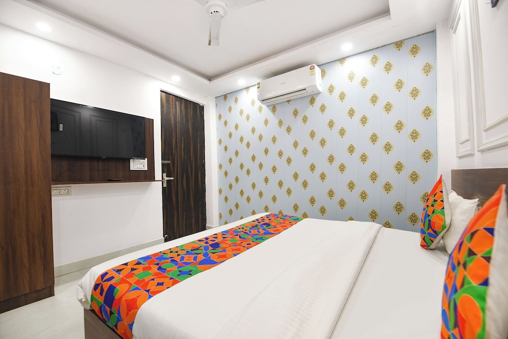 Fabhotel Dream Stay Inn