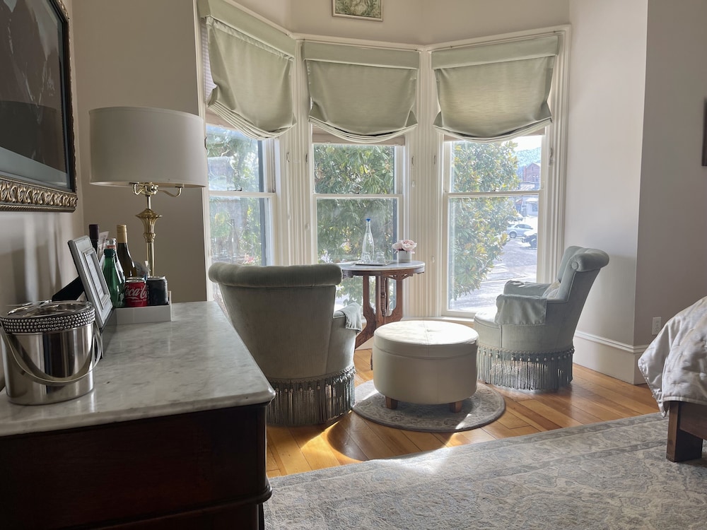 Ashland Vacations - McCall House Boutique Inn - Property Image 60