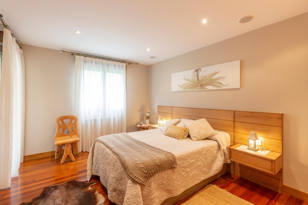 Txanpardin view 5
