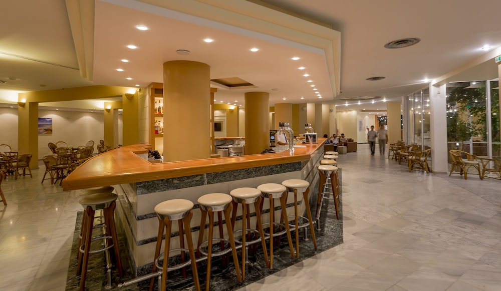 Dessole Dolphin Bay Resort – All Inclusive