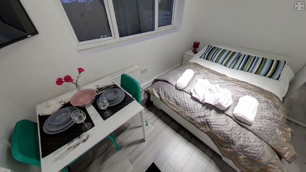 Euston Modern Apartments