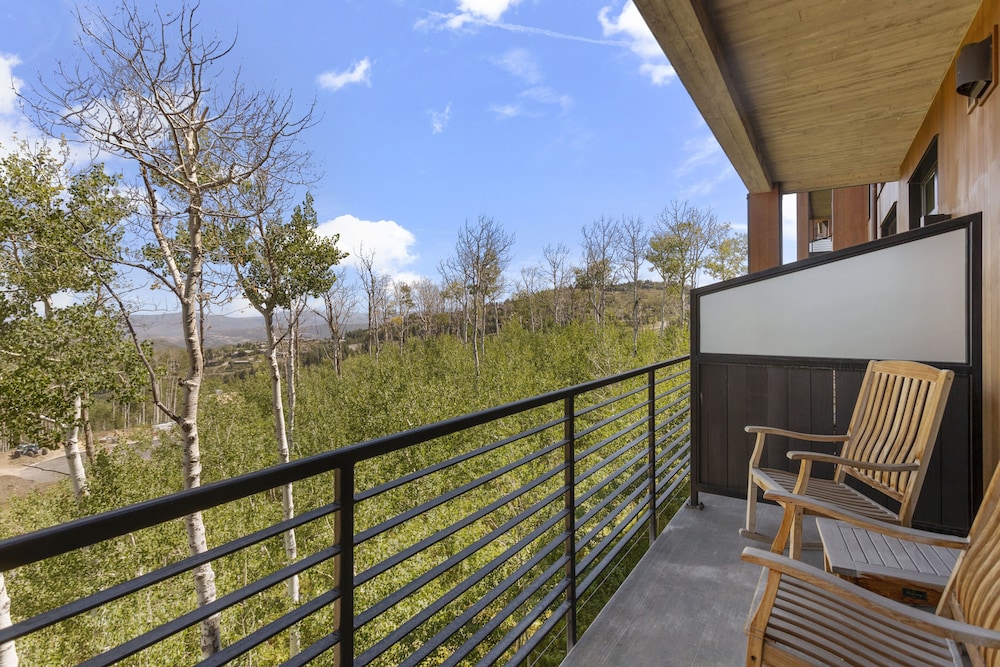 One Empire Pass at Deer Valley Resort - Three Bedroom Residence #402 3 Condo