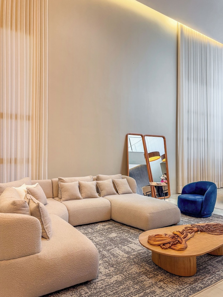 Mansão Luxo Lago - Caldas Novas