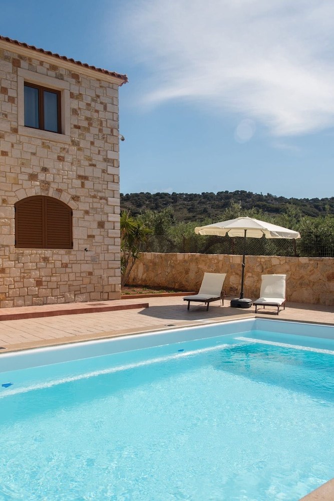 Ydria Villa A With Pool