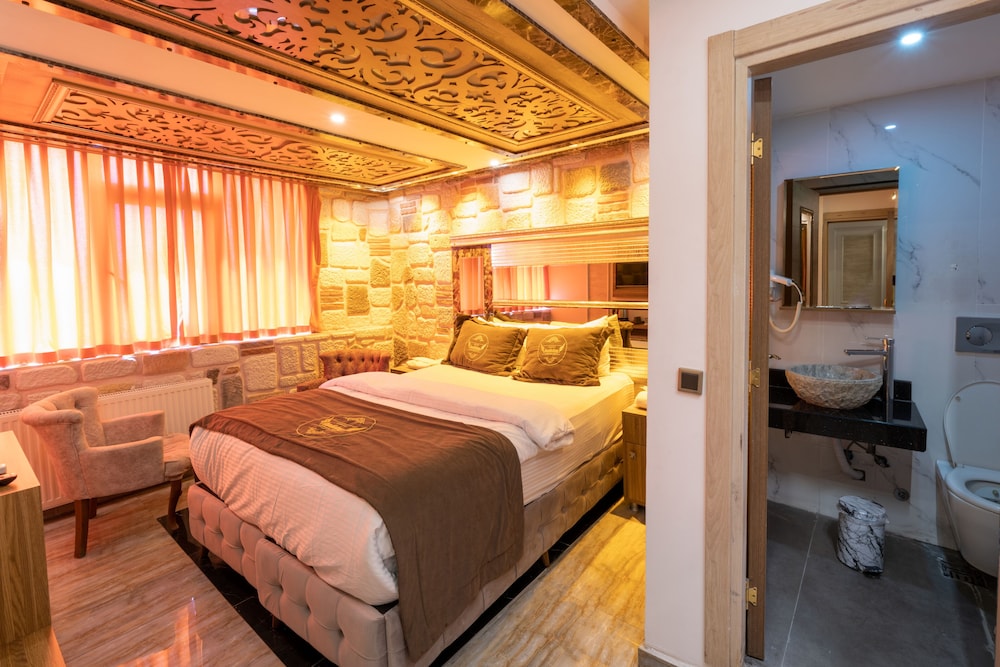 Holiday Business Otel - Image 18