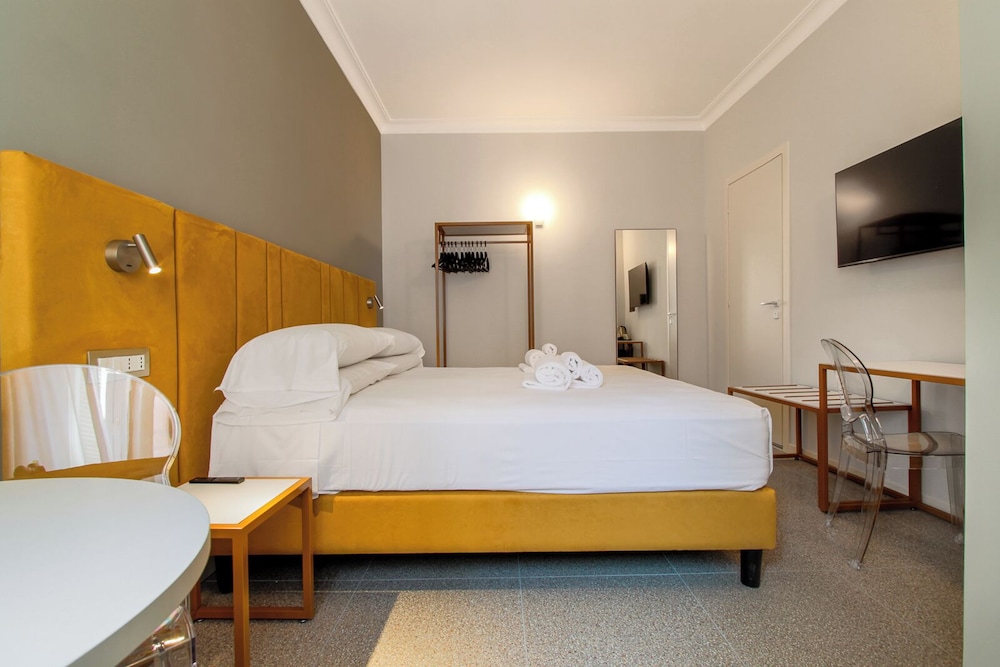 Velia Relais