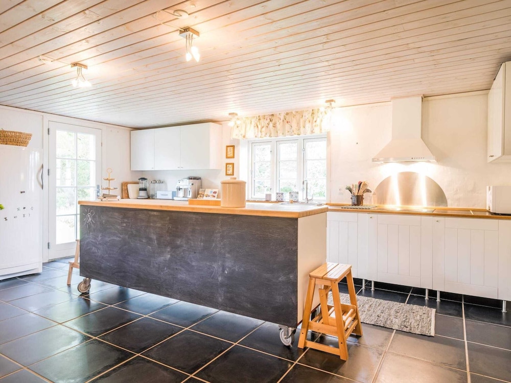 8 Person Holiday Home in Norre Nebel view 4