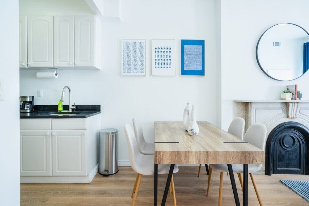 1435 UES Apartment