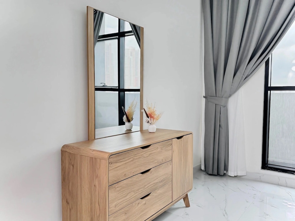 Golden Wood Views 1