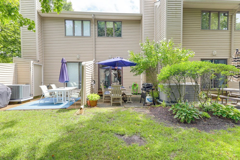 ~ 1 Block to Bethany Beach, Retreat w/ Pool Access