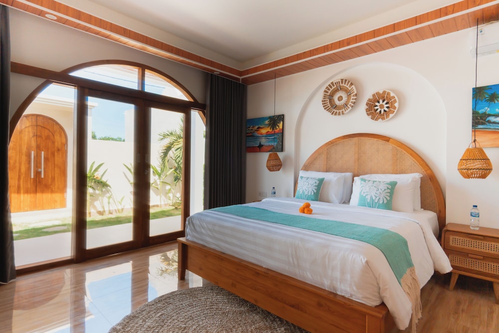 Karang Padma Villas