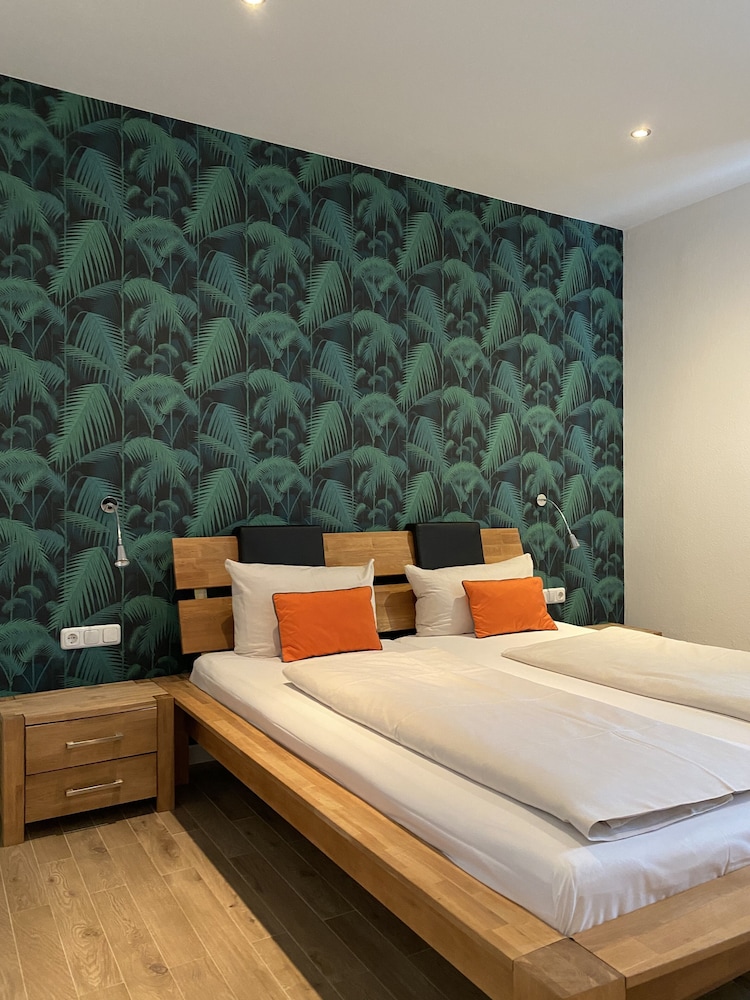 Frankfurt Vacations - Hotel Attache - Property Image 12