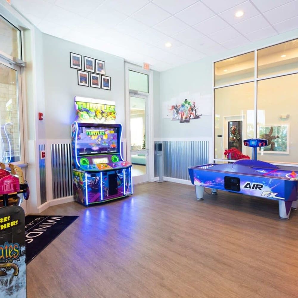 3961 Luxury 7BD Home