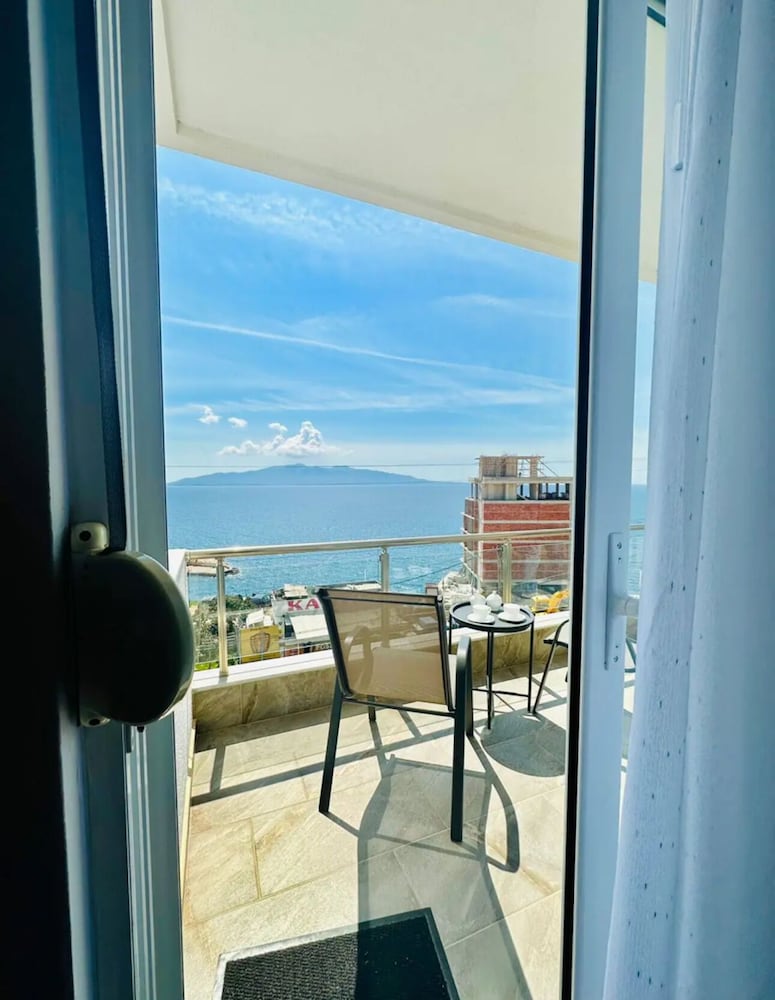 Saranda Exclusive Apartment 4