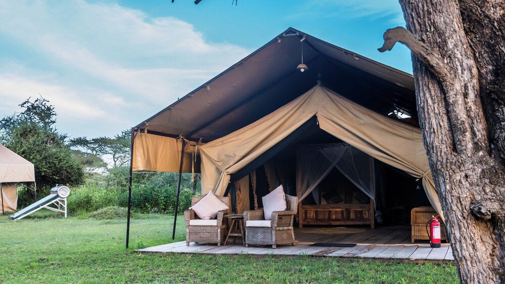 Africa Safari Serengeti Kusini