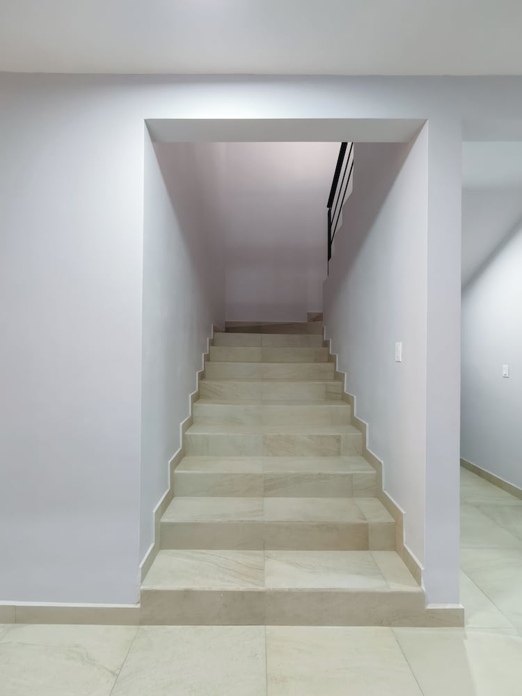 San Carlos Apartment