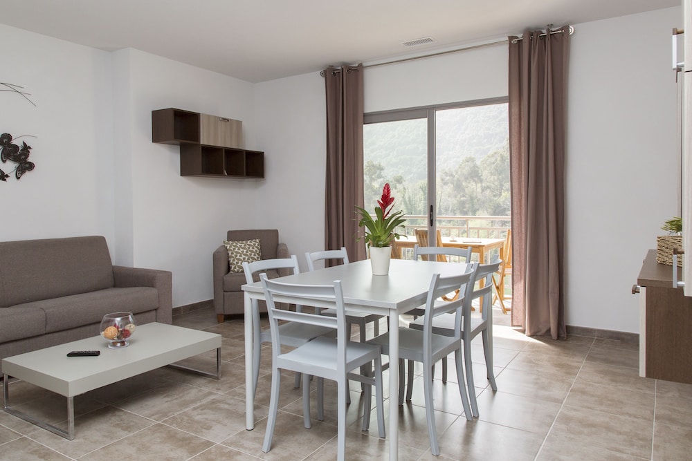 Résidence Hotelière Capu Seninu