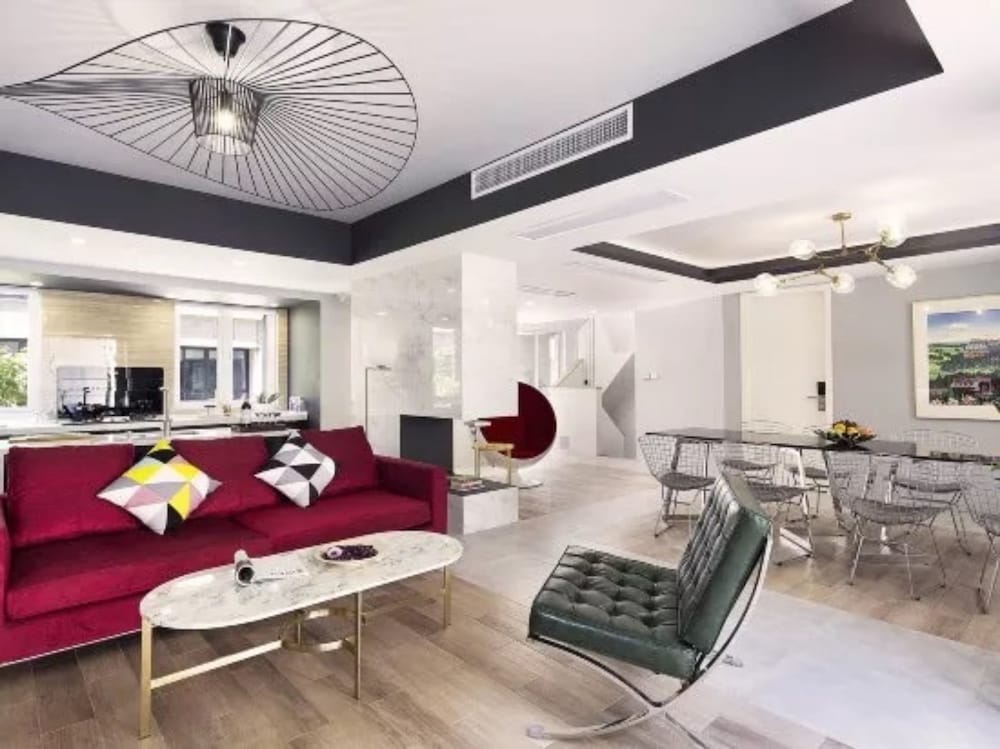 Jheim City Villa