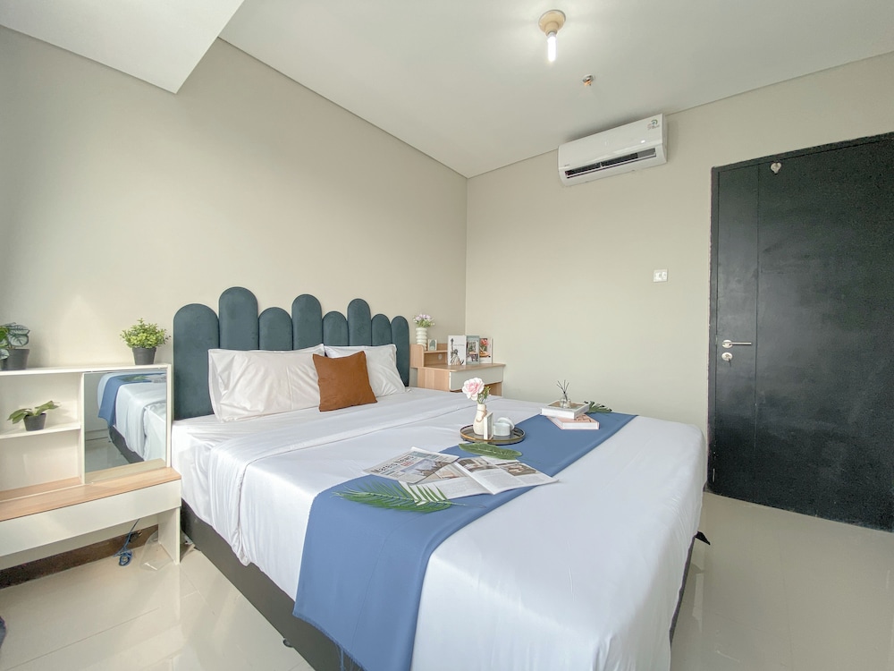 Minimalistic Designed 2Br Nifarro Park Apartment