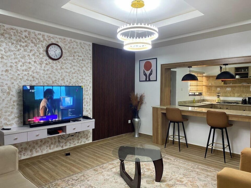 La Nice Apartment and Suites