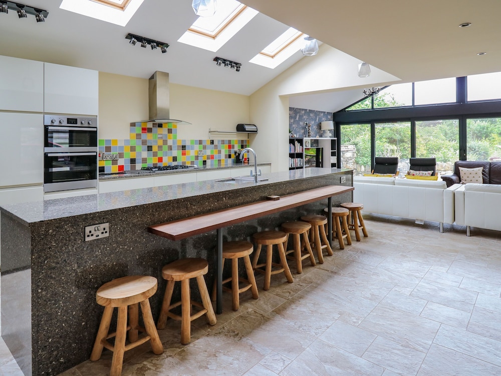 Nevern House