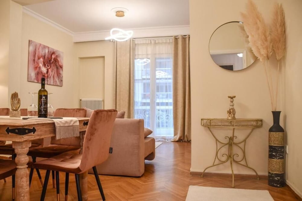 Porto Sea View Apartments - D. Gounari 5