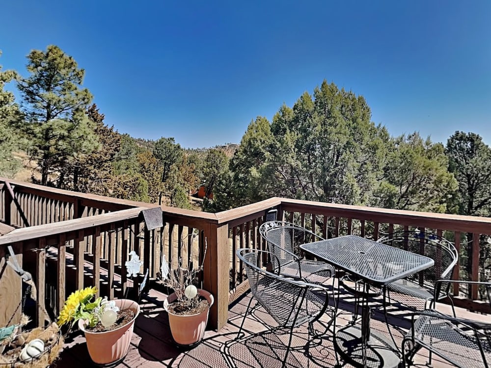 East Mountain View by Ruidoso Vacation Rentals
