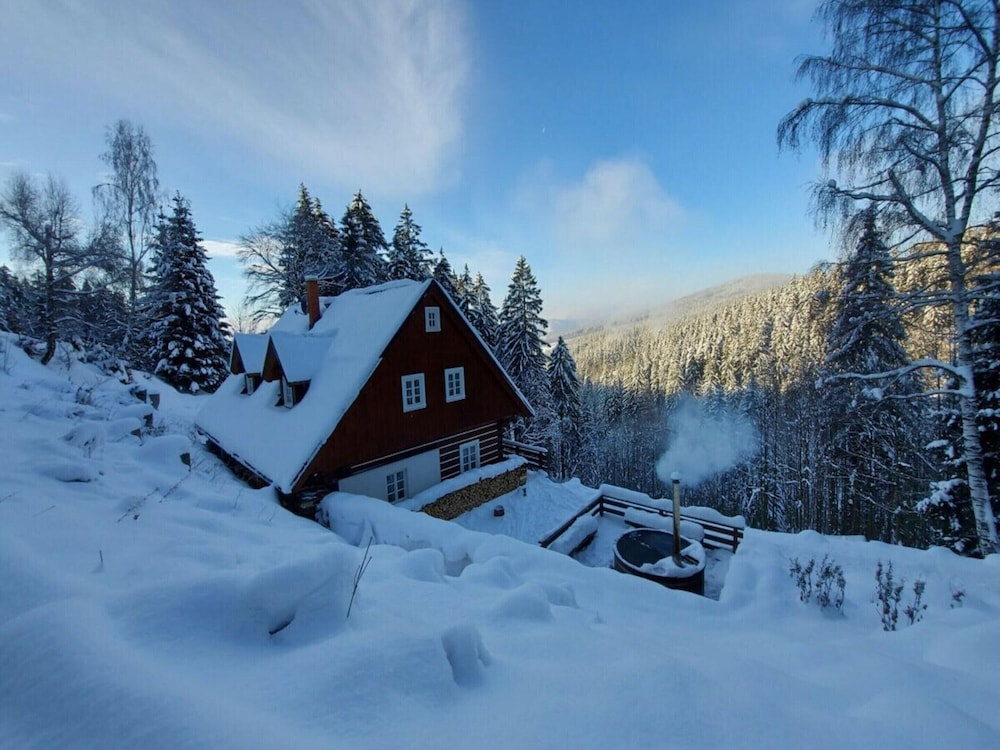 Comfortable Villa With Stunning Views