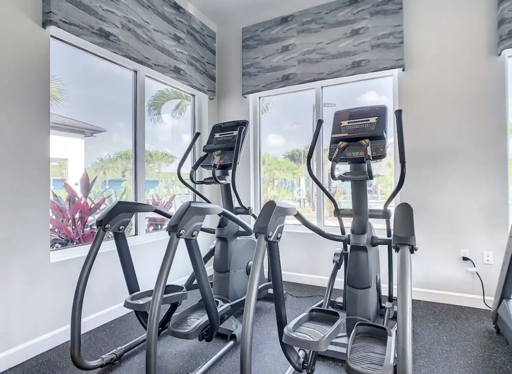 4345 Mickey s Townhome Storey Lake Pool