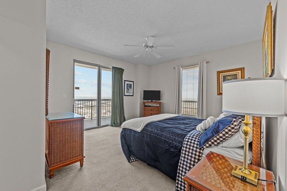 Margate Towers 2309 4 Bedroom Condo