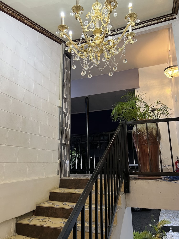 Moatoga Hotel