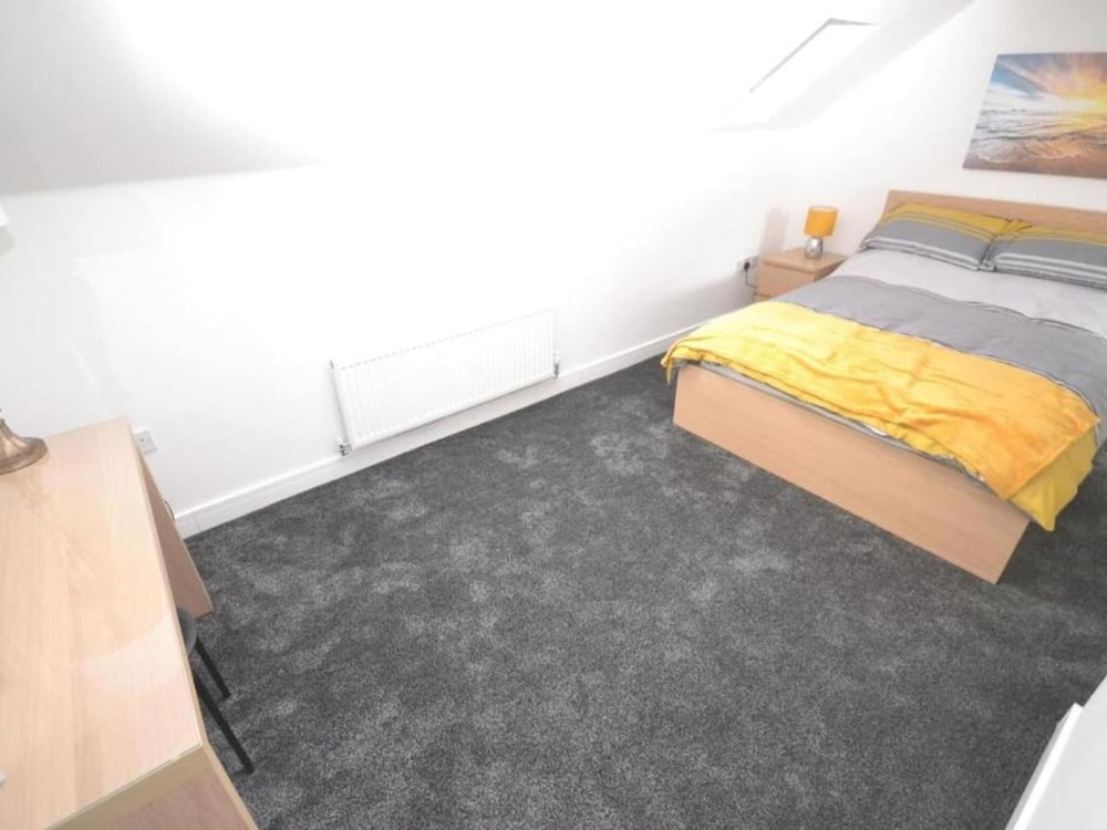 Beach Retreat 1bhk Apt in Skinnigrove view 2
