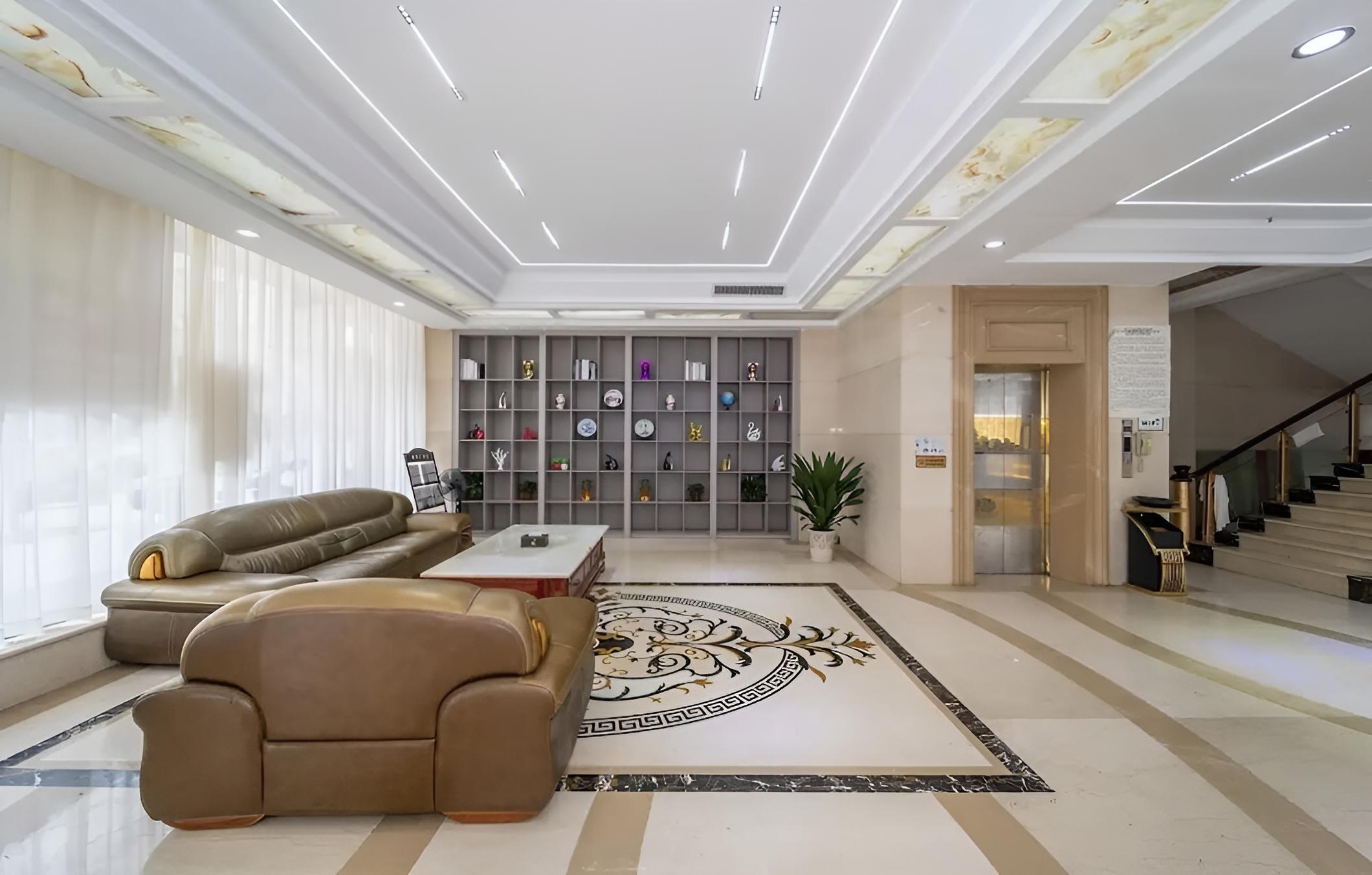 YUAN FENG HOTEL