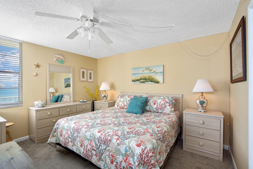 Estero Beach & Tennis 1004-a