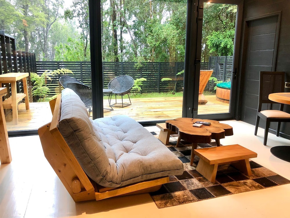 Calma Cabins